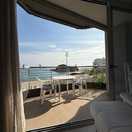 Apartment Primera Linia De Mar